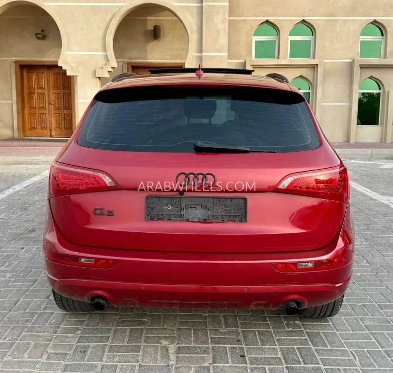 Audi Q5 2012 for Sale in Ajman Image-10