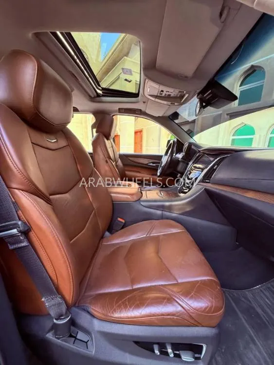Cadillac Escalade 2016 for Sale in Ajman Image-11