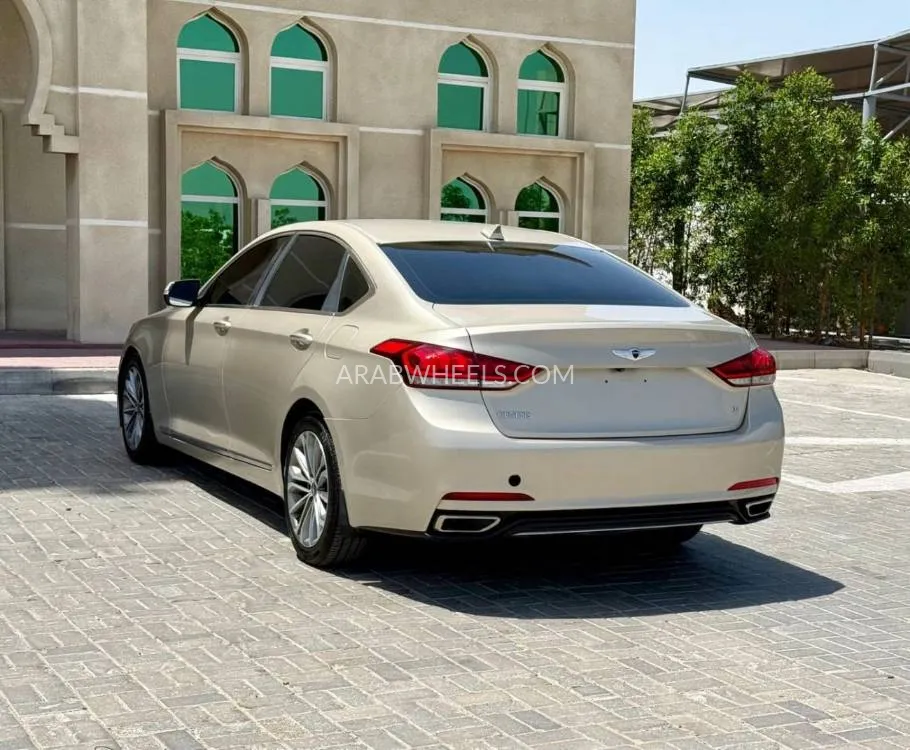 Hyundai Genesis 2015 for Sale in Ajman Image-10