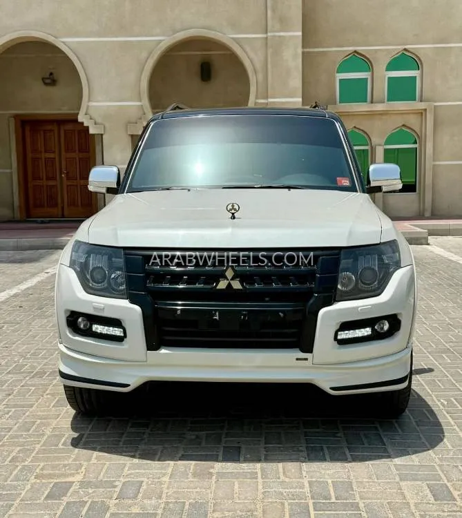 Mitsubishi Pajero 2020 for Sale in Ajman Image-2