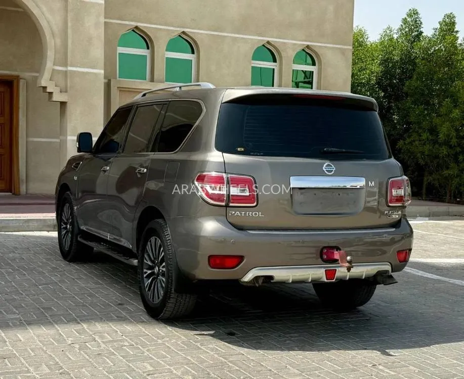 Nissan Patrol 2015 for Sale in Ajman Image-11