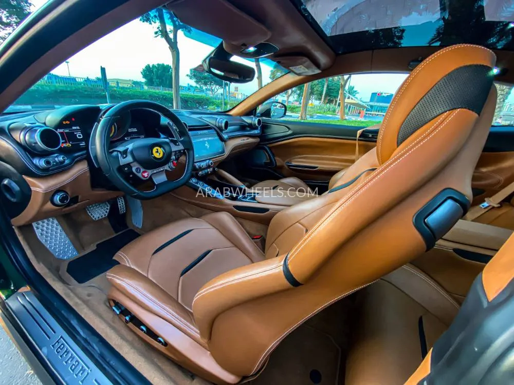 Ferrari Gtc4lusso 2017 for Sale in Dubai Image-6