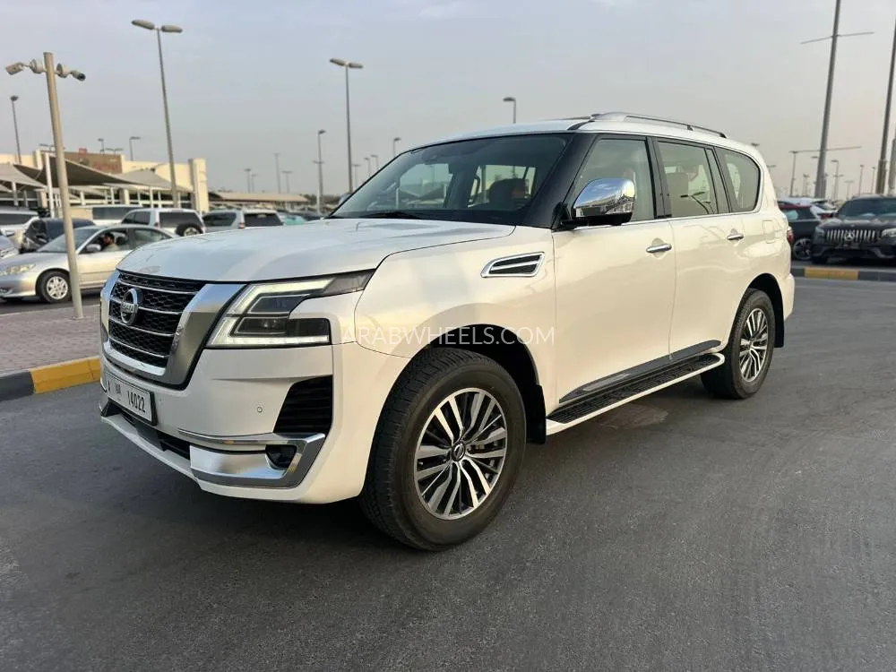 Nissan Patrol 2020 for Sale in Sharjah Image-3