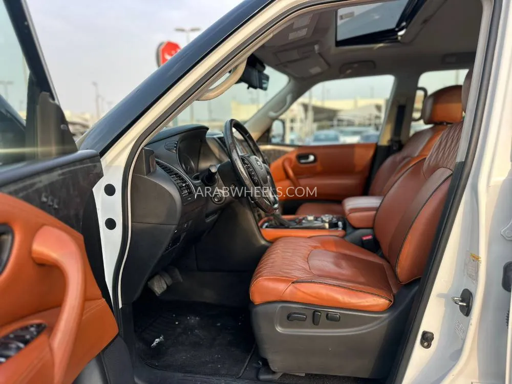 Nissan Patrol 2020 for Sale in Sharjah Image-7
