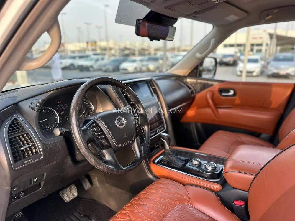 Nissan Patrol 2020 for Sale in Sharjah Image-8
