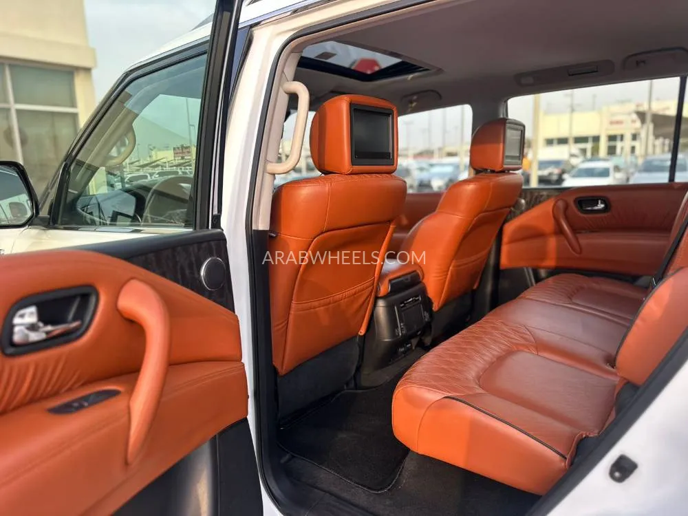 Nissan Patrol 2020 for Sale in Sharjah Image-11