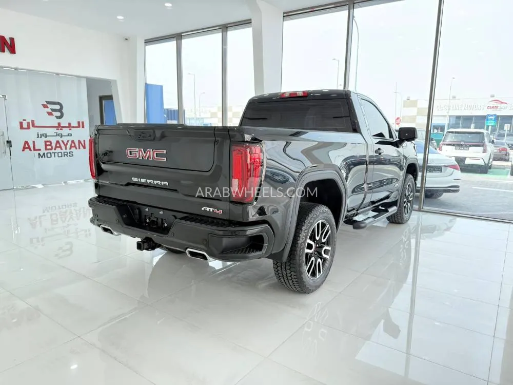 GMC Sierra 2023 for Sale in Abu Dhabi Image-11