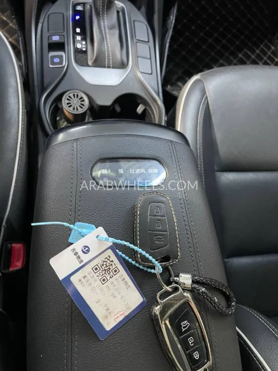 Hyundai Santa Fe 2017 for Sale in Ajman Image-7