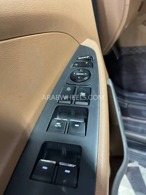 Hyundai Tucson 2017 for Sale in Ajman Image-3