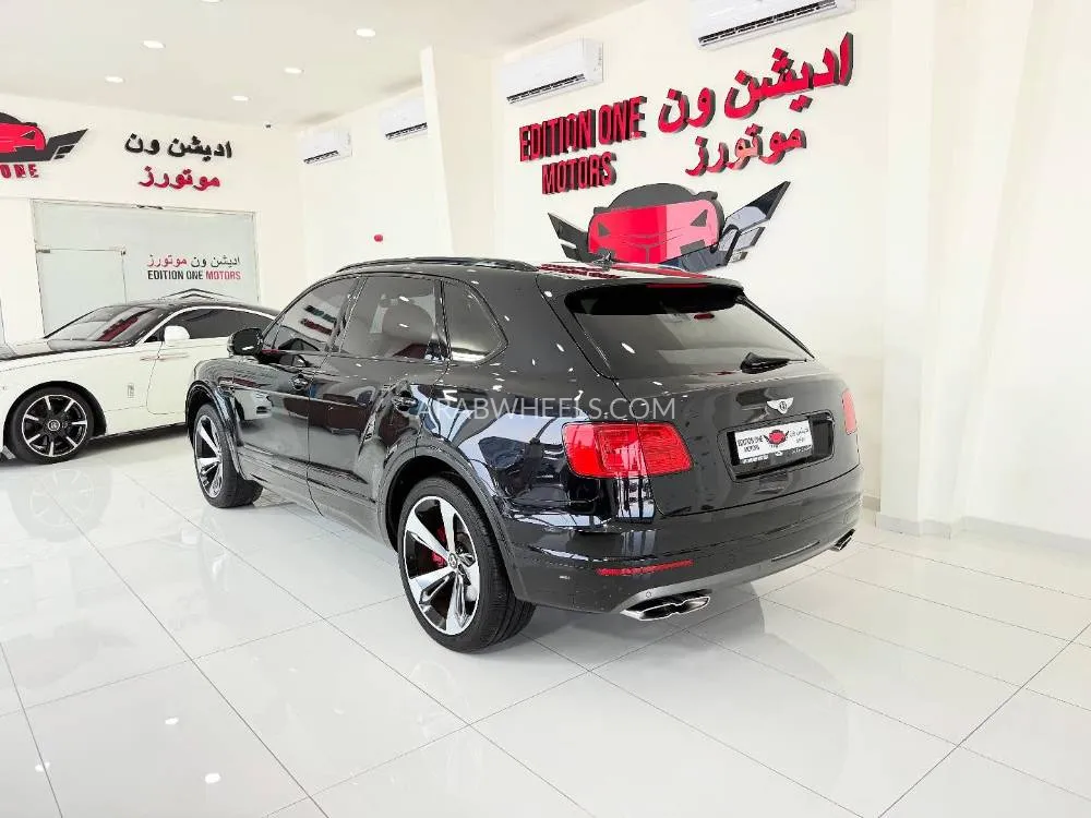Bentley Bentayga 2019 for Sale in Dubai Image-10