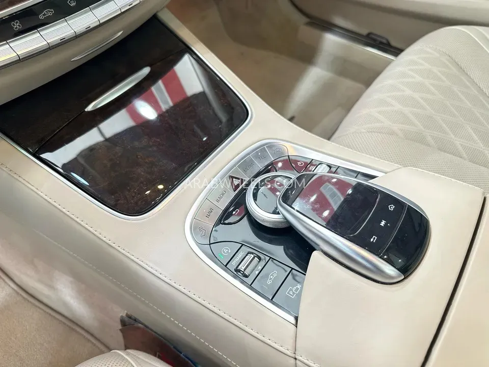 مرسيدس بنز كلاس S 2018 for Sale in أبو ظبي Image-9