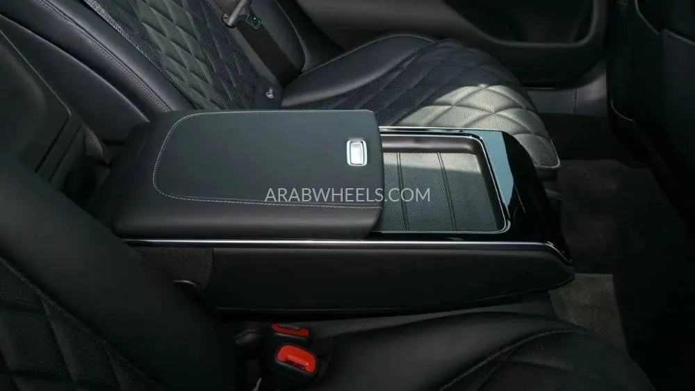 Mercedes Benz S Class 2022 for Sale in Abu Dhabi Image-9