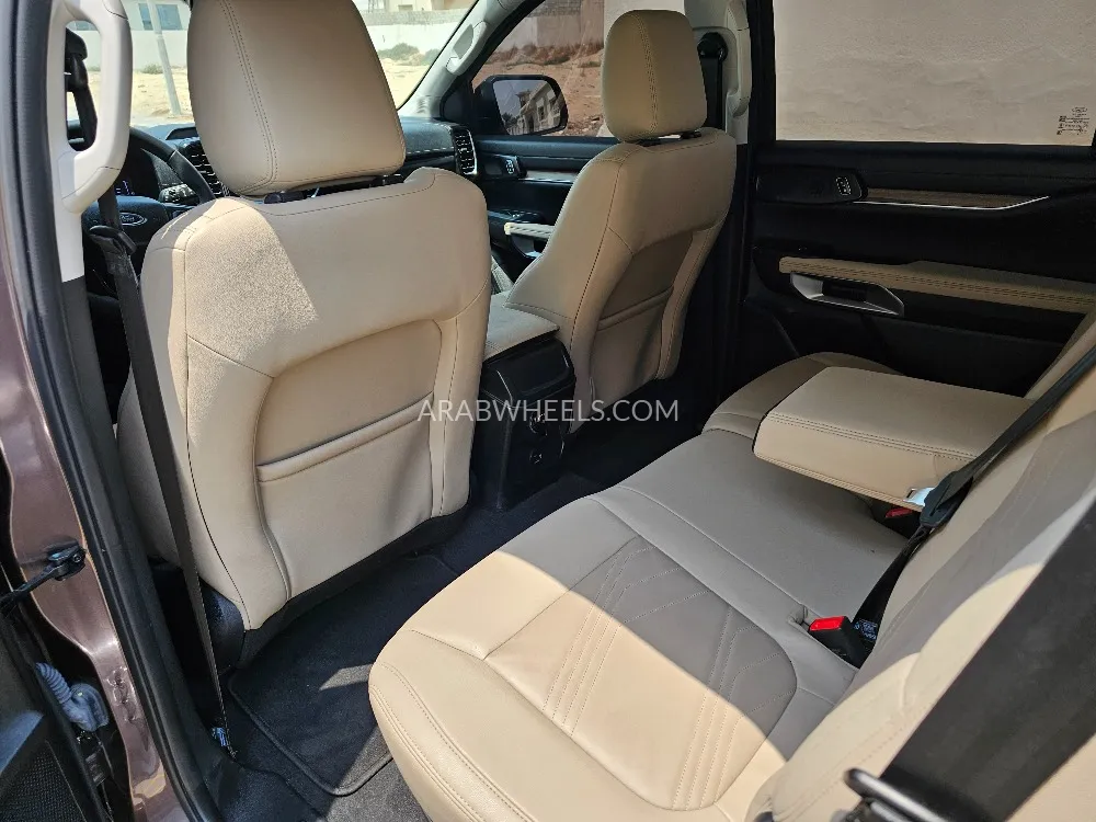 Ford Everest 2024 for Sale in Dubai Image-3
