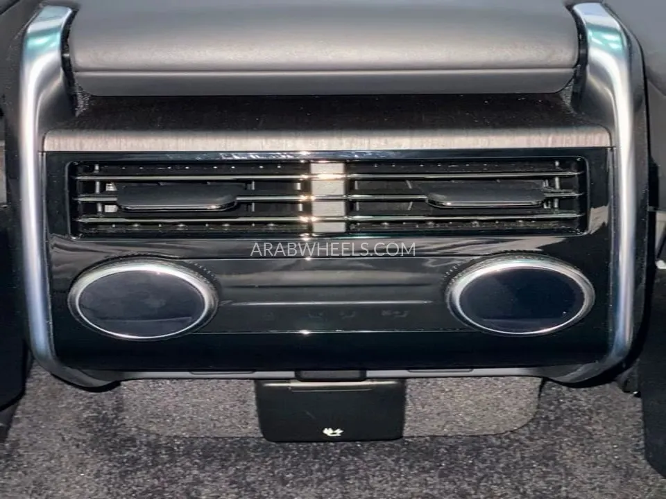 Land Rover Range Rover 2025 for Sale in Dubai Image-10