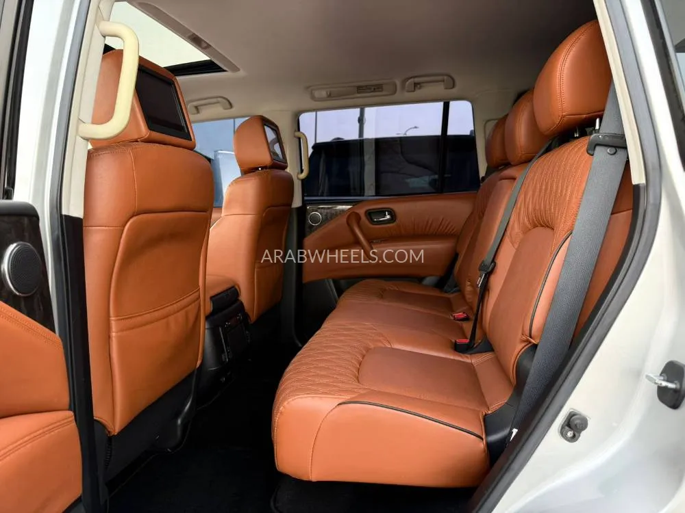 Nissan Patrol 2021 for Sale in Abu Dhabi Image-8
