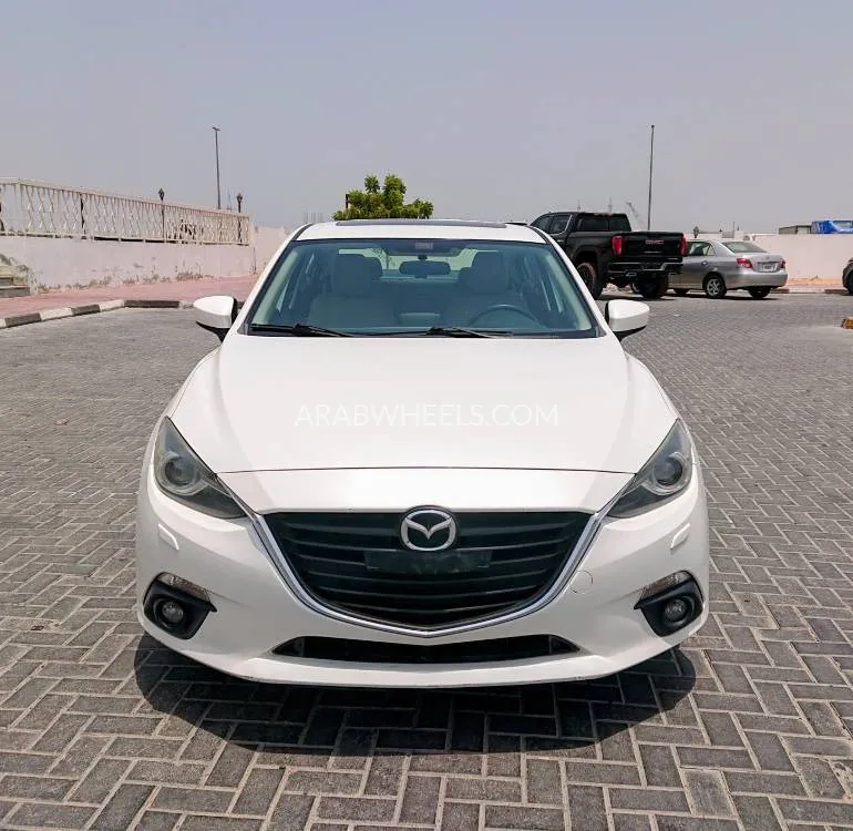 Mazda 3 2016 for Sale in Ajman Image-3