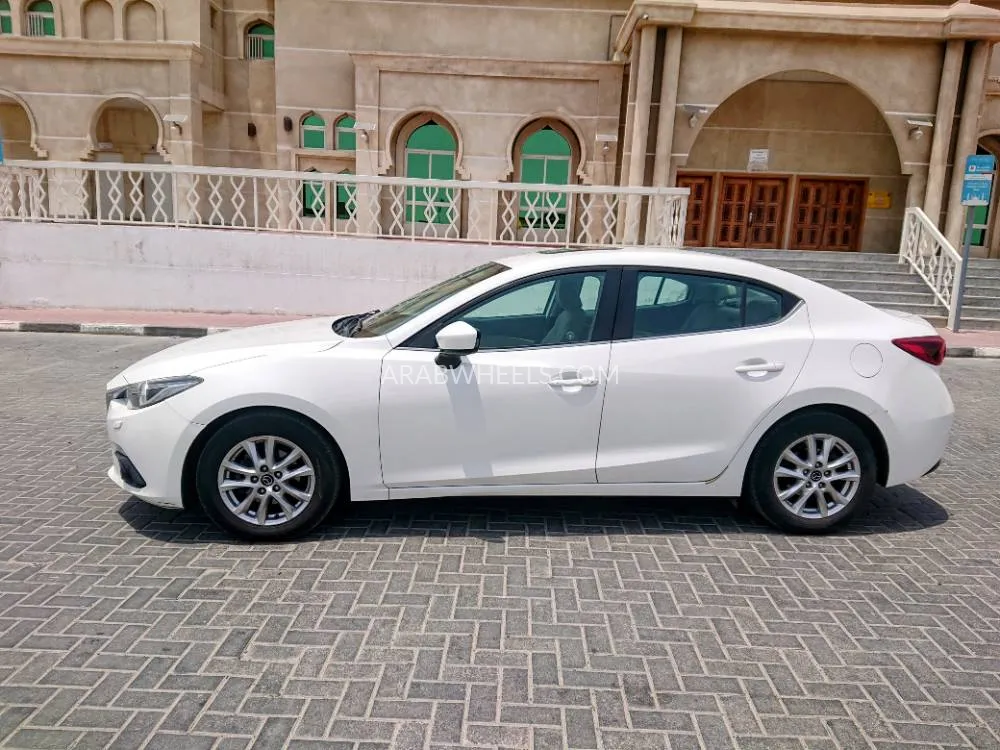 Mazda 3 2016 for Sale in Ajman Image-5
