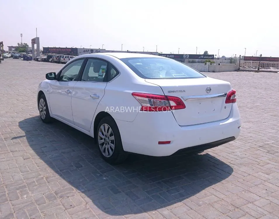 Nissan Sentra 2020 for Sale in Ajman Image-6