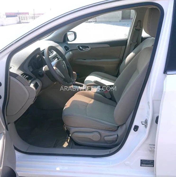 Nissan Sentra 2020 for Sale in Ajman Image-9