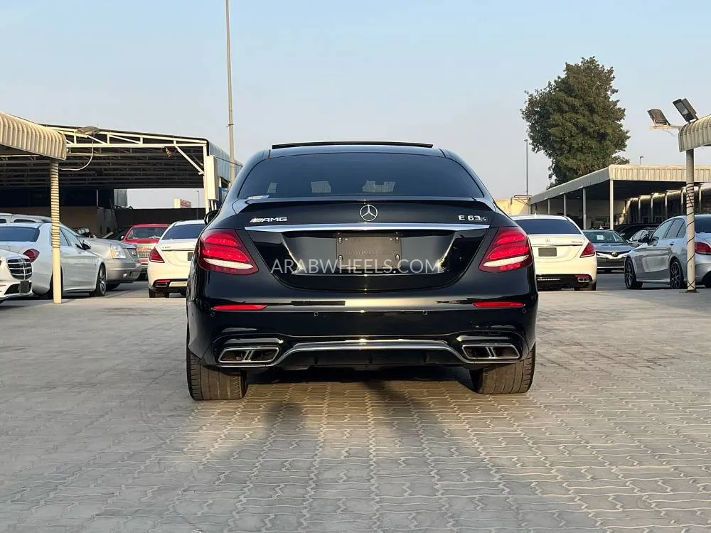 Mercedes Benz E Class 2017 for Sale in Ajman Image-15