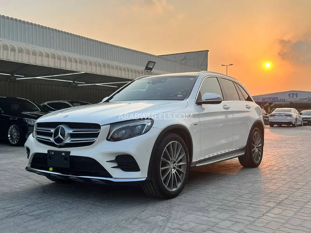 Mercedes Benz GLC Class 2017 for Sale in Ajman Image-4