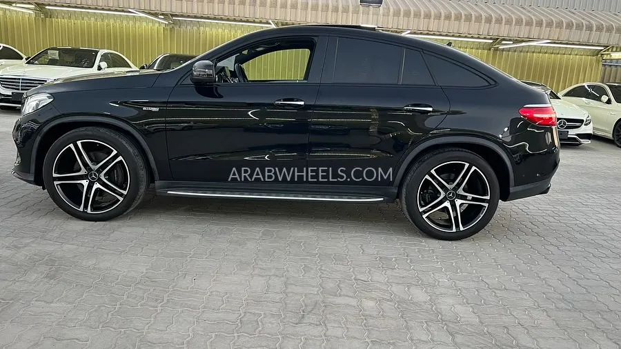 Mercedes Benz GLE Class 2017 for Sale in Ajman Image-6