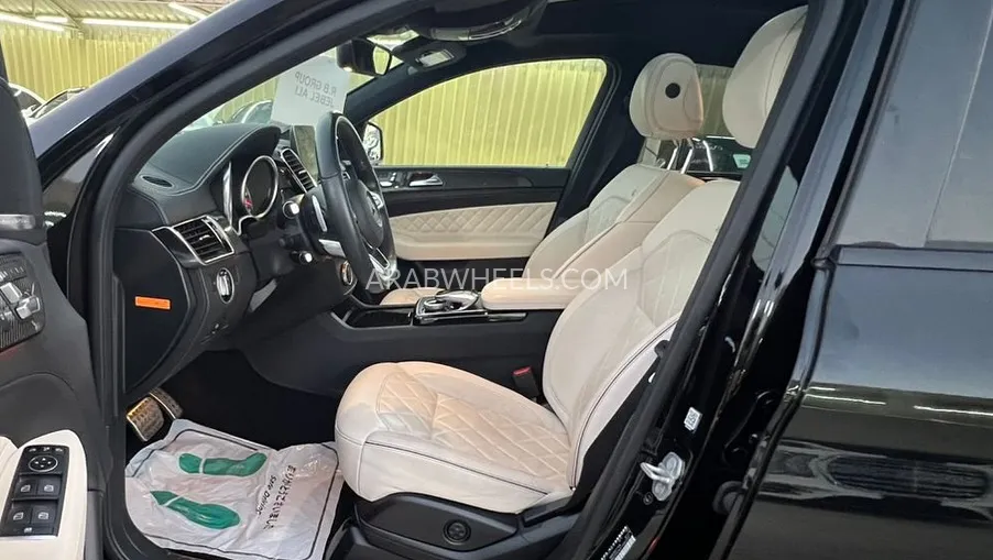 Mercedes Benz GLE Class 2017 for Sale in Ajman Image-7