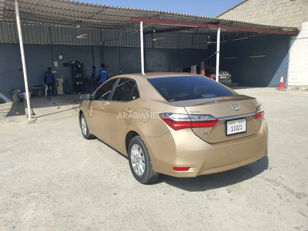 Toyota Corolla 2019 for Sale in Fujairah Image-2