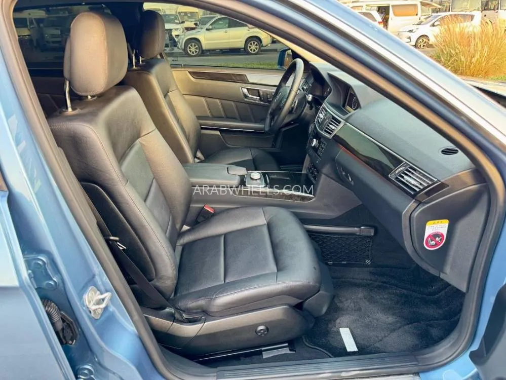 Mercedes Benz E Class 2010 for Sale in Dubai Image-10