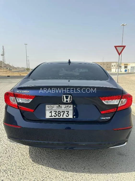 Honda Accord 2019 for Sale in Al Ain Image-9