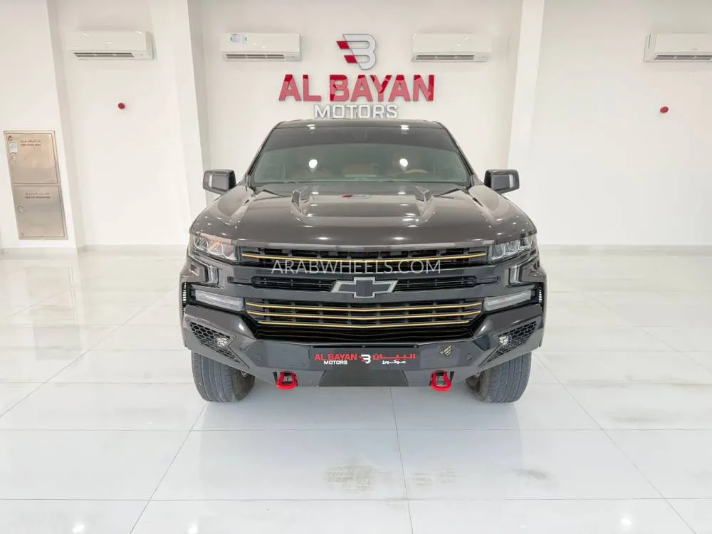 Chevrolet Silverado 2020 for Sale in Abu Dhabi Image-2