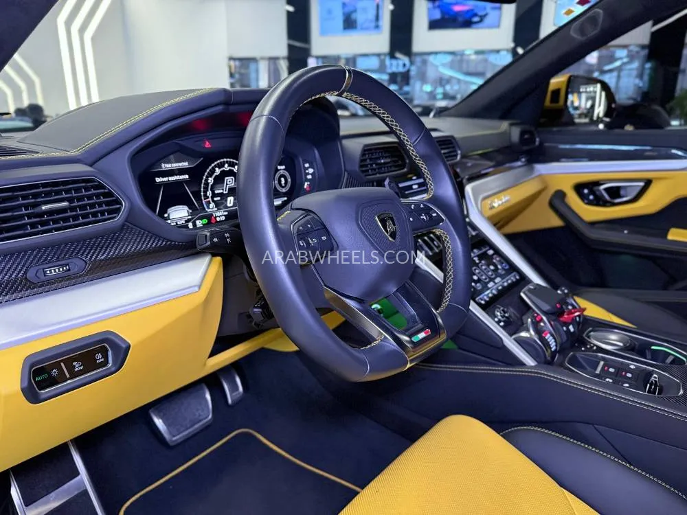 Lamborghini Urus 2022 for Sale in Dubai Image-6