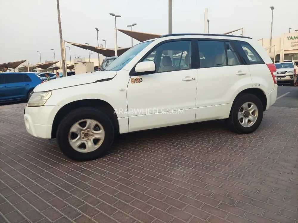 سوزوكي فيتارا 2008 for Sale in الشارقة Image-3