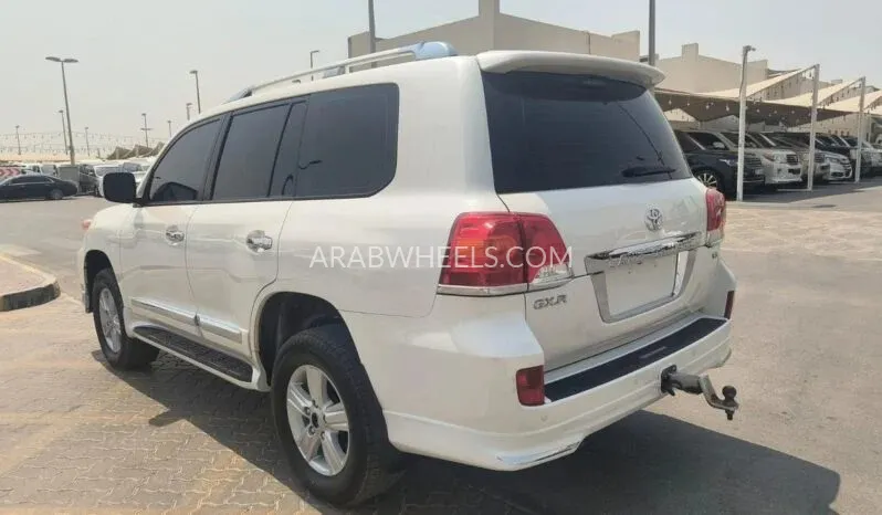 Toyota Land Cruiser 2015 for Sale in Sharjah Image-12