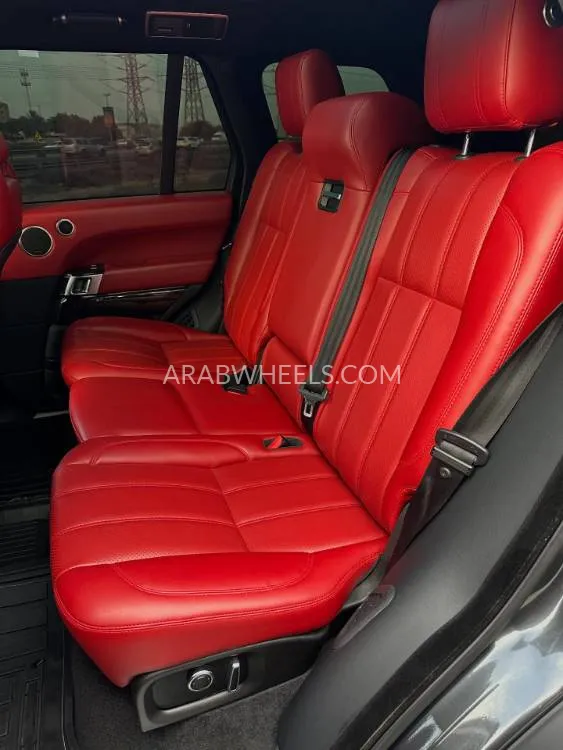 Land Rover Range Rover 2016 for Sale in Sharjah Image-12