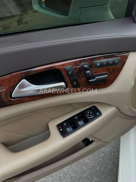 Mercedes Benz CLS Class 2012 for Sale in Sharjah Image-4