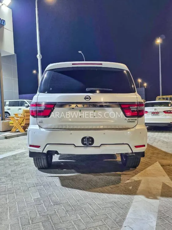 Nissan Patrol 2021 for Sale in Abu Dhabi Image-11