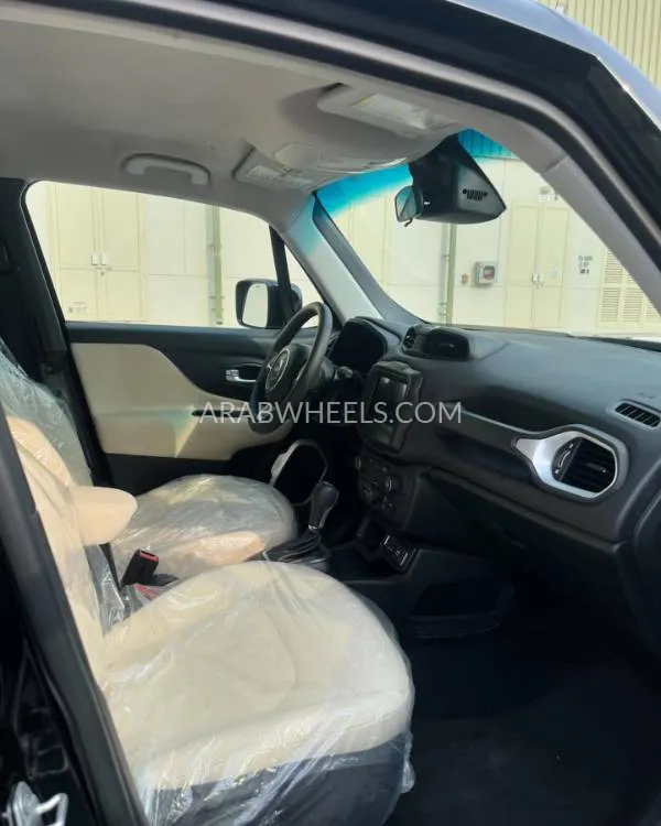 جيب رينيجيد 2018 for Sale in أم القيوين Image-8