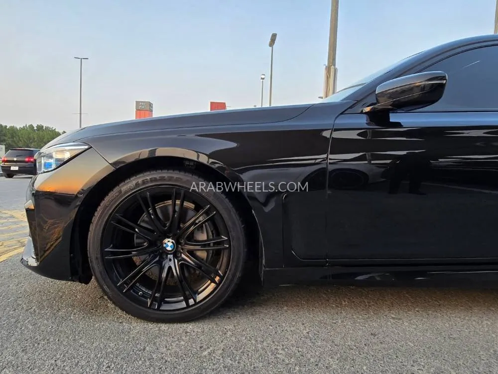 بي إم دبليو الفئة السابعة 2019 for Sale in دبي Image-20