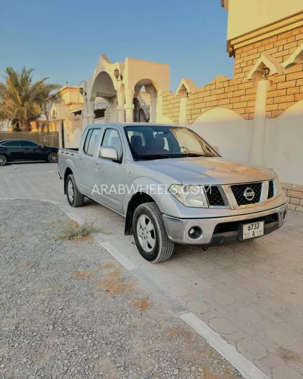 نيسان  نافارا 2009 for Sale in رأس الخيمة Image-1