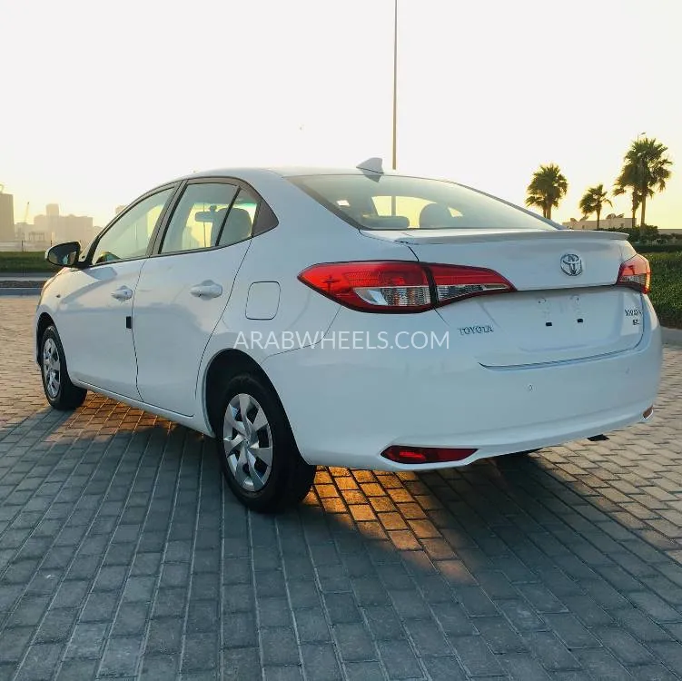 Toyota Yaris 2019 for Sale in Ajman Image-8