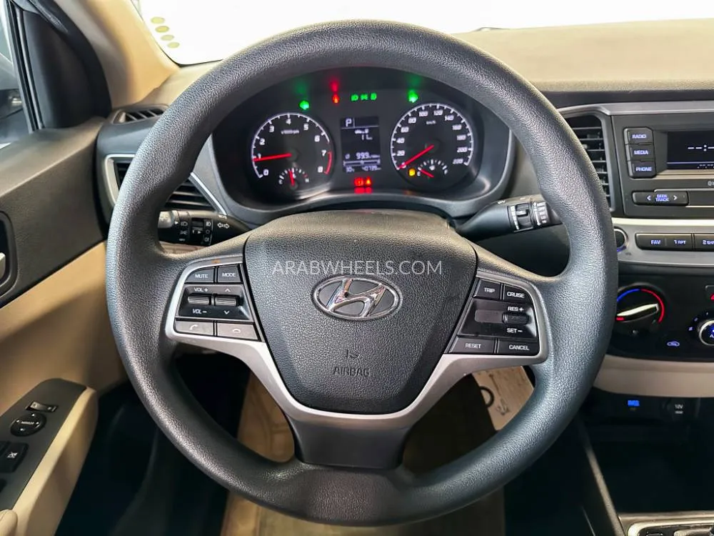 Hyundai Accent 2023 for Sale in Dubai Image-7