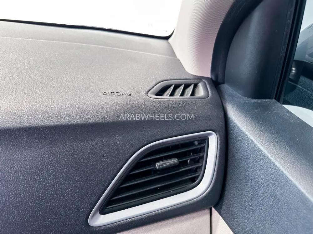 Hyundai Accent 2023 for Sale in Dubai Image-13