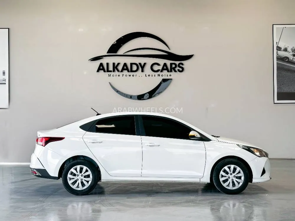 Hyundai Accent 2023 for Sale in Dubai Image-3