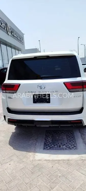 Toyota Land Cruiser 2024 for Sale in Abu Dhabi Image-11