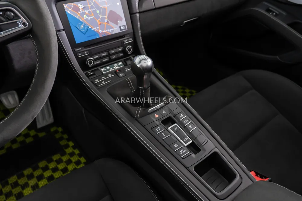 Porsche 718 2023 for Sale in Dubai Image-9