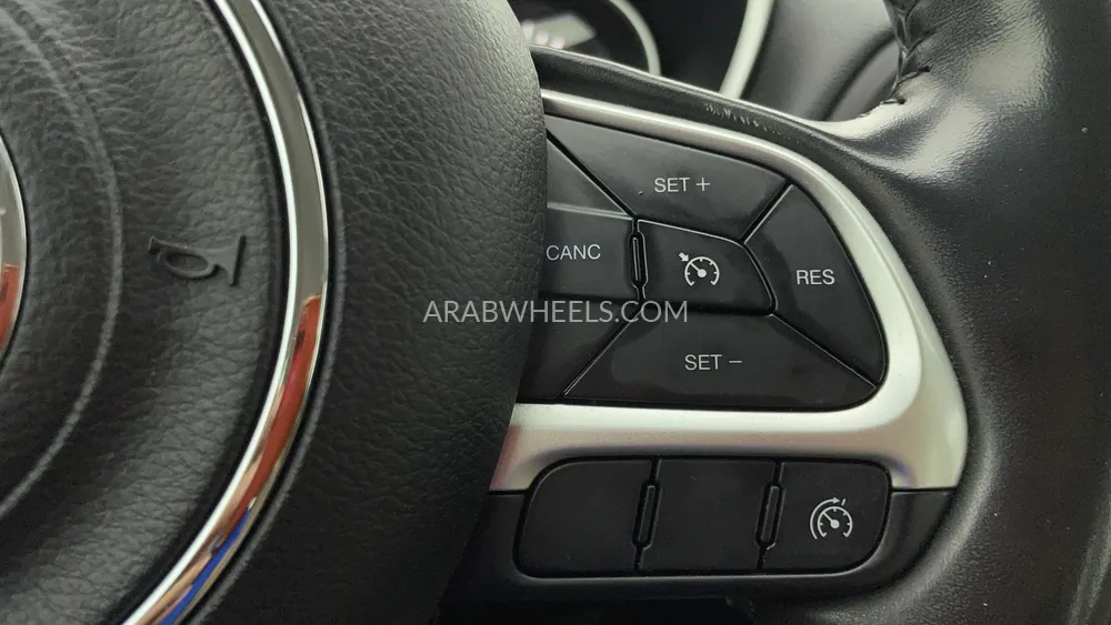 جيب كومباس 2019 for Sale in دبي Image-19