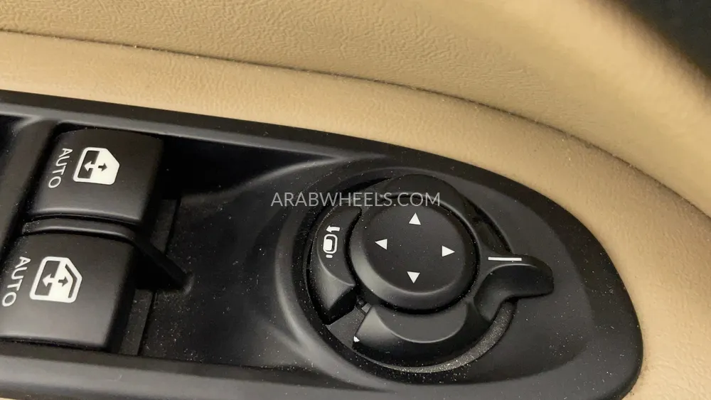 جيب كومباس 2019 for Sale in دبي Image-38