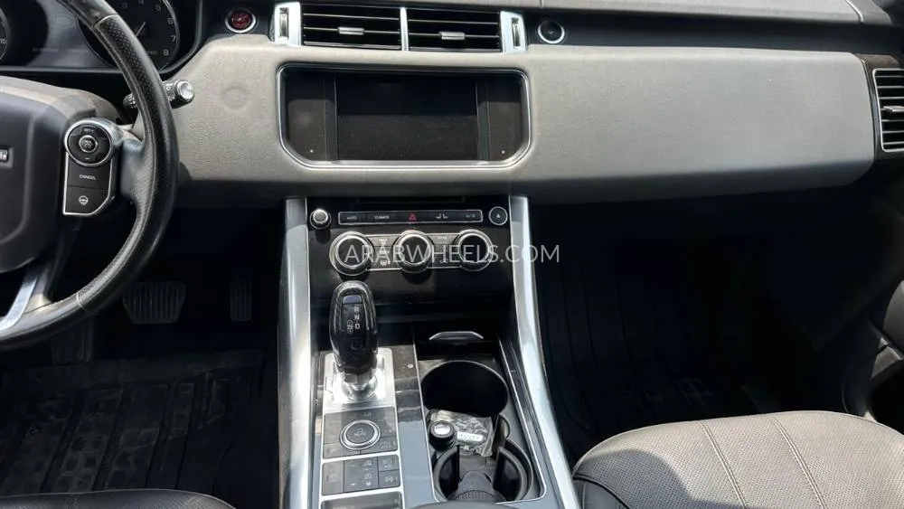 Land Rover Range Rover Sport 2014 for Sale in Umm Al Quwain Image-6