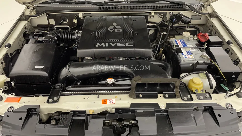 ميتسوبيشي باجيرو 2020 for Sale in دبي Image-9